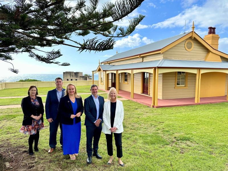 Lord Mayor Nuatali Nelmes (centre) with City of Newcastle staff Sheridan Nickalls, Scott Moore, Nick Wells and Bronwyn Lawler outside the restored Shepherds Hill Cottage.